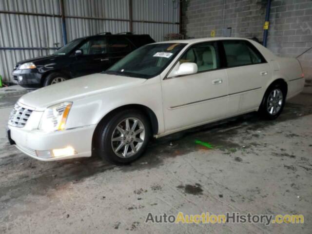 CADILLAC DTS LUXURY COLLECTION, 1G6KD5E63BU137861