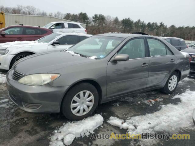 TOYOTA CAMRY LE, 4T1BE32KX6U641325