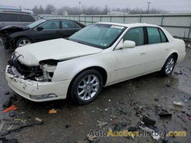 CADILLAC DTS LUXURY COLLECTION, 1G6KD5E68BU128122
