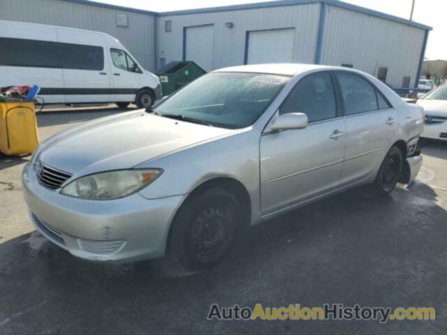 TOYOTA CAMRY LE, 4T1BE32K65U548493