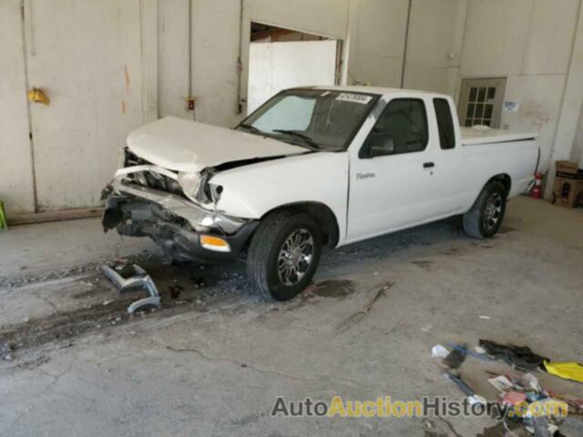 NISSAN FRONTIER KING CAB XE, 1N6DD26S1XC313395