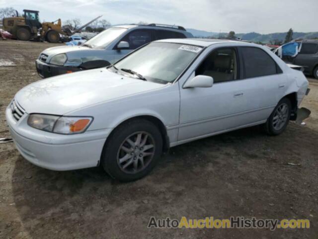 TOYOTA CAMRY LE, JT2BF28K8Y0280439