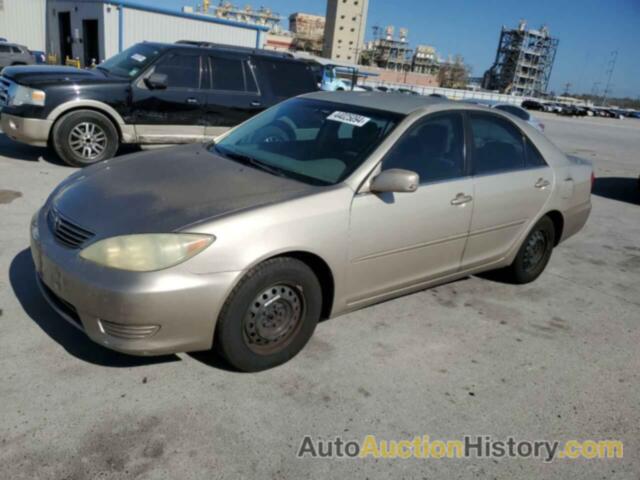 TOYOTA CAMRY LE, 4T1BE32K25U967795