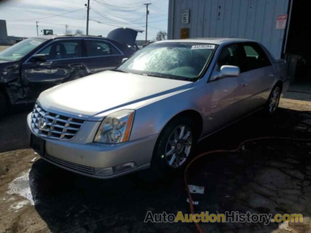 CADILLAC DTS LUXURY COLLECTION, 1G6KD5EY8AU104760