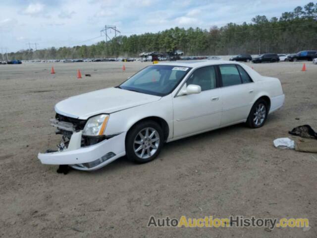 CADILLAC DTS LUXURY COLLECTION, 1G6KD5E61BU123280