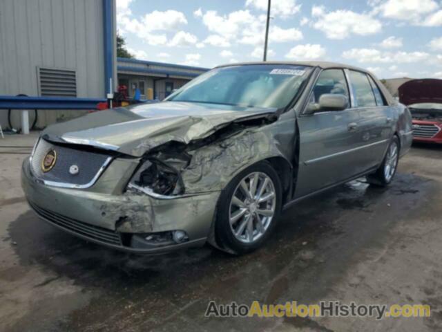 CADILLAC DTS LUXURY COLLECTION, 1G6KD5E63BU105752