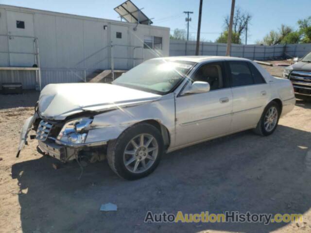 CADILLAC DTS LUXURY COLLECTION, 1G6KD5E62BU124454