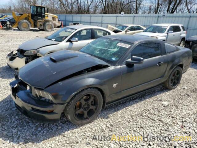 FORD MUSTANG GT, 1ZVHT82H495113555