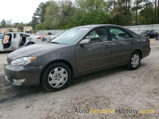 TOYOTA CAMRY LE, 4T1BE32K95U951657