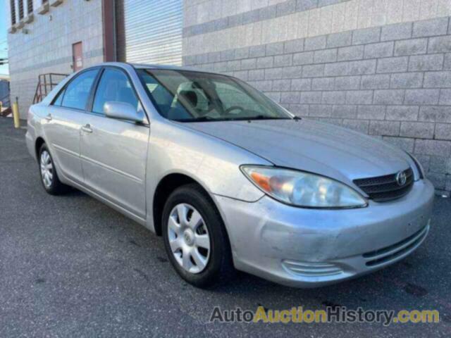 TOYOTA CAMRY LE, 4T1BE32K44U327005