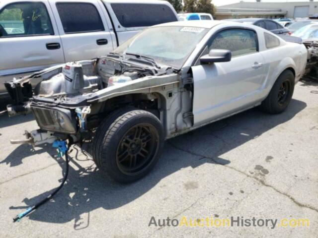 2005 FORD MUSTANG GT, 1ZVHT82H555200861