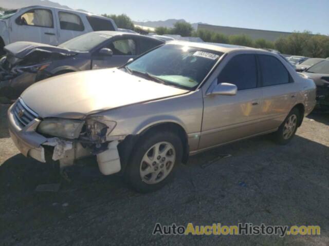TOYOTA CAMRY LE, JT2BF28K9Y0259695
