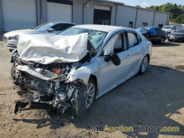 TOYOTA CAMRY LE, 4T1C11AKXNU056362