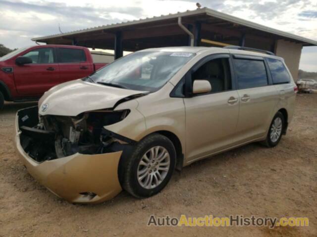 2013 TOYOTA All Models XLE, 5TDYK3DC7DS404807
