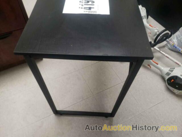 2022 00 SM TABLE, 41950672
