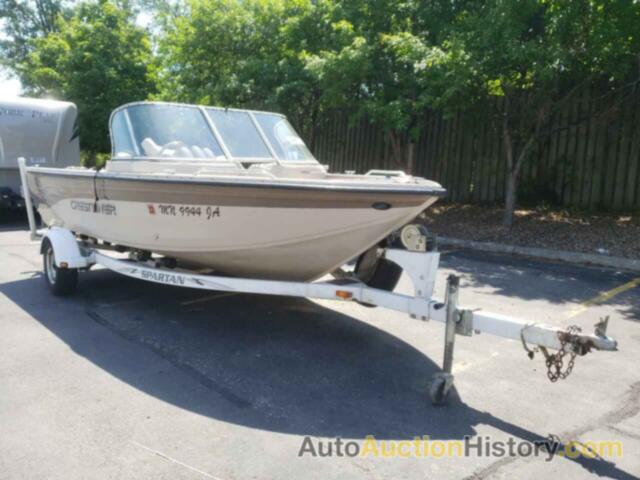 2001 CRES BOAT/TRL, NOR76143B101