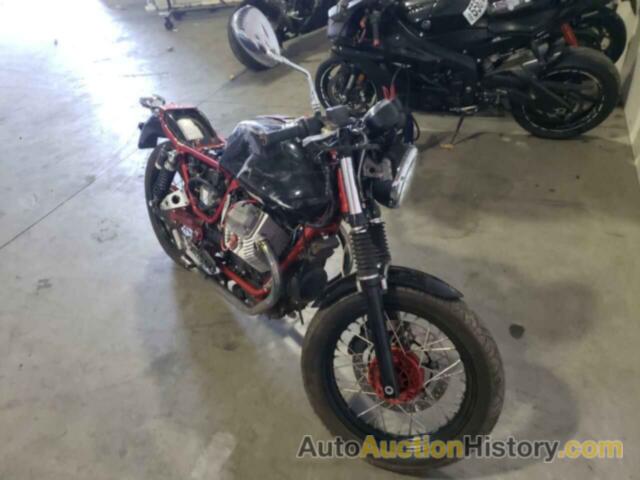 2011 MOTO GUZZI MOTORCYCLE CLASSIC, ZGULWC02XBM100016