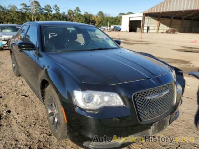 2015 CHRYSLER 300 LIMITED, 2C3CCAAGXFH891882