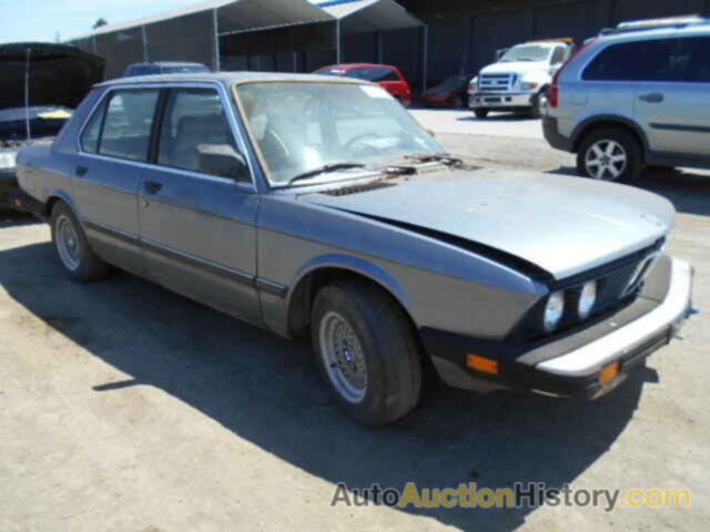 1982 BMW 528E AUTOM, WBADK8301C7960765