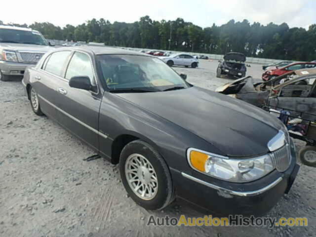 1998 LINCOLN TOWN CAR S, 1LNFM82WXWY619225