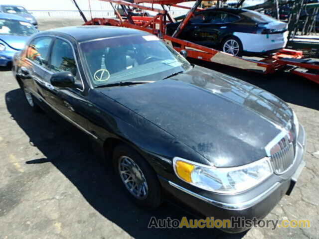 1998 LINCOLN TOWN CAR S, 1LNFM82WXWY709300