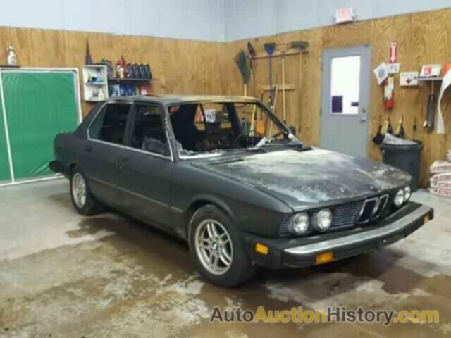 1983 BMW 533I, WBADB7400D1047668