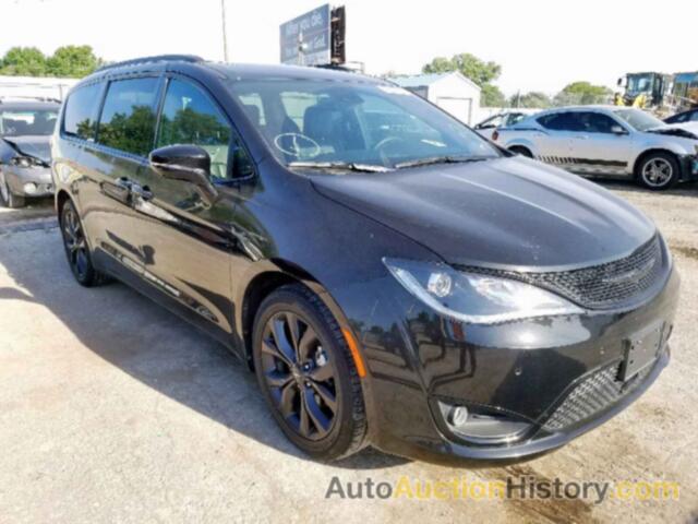 2018 CHRYSLER PACIFICA LIMITED, 2C4RC1GG1JR165375