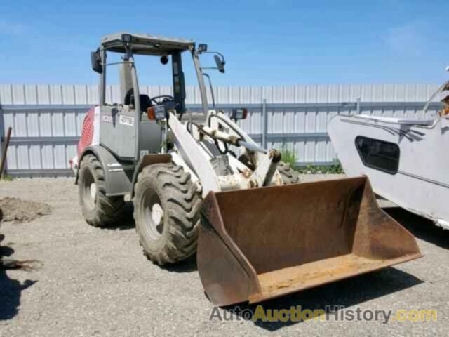 2007 TAKE TRACTOR, 06051