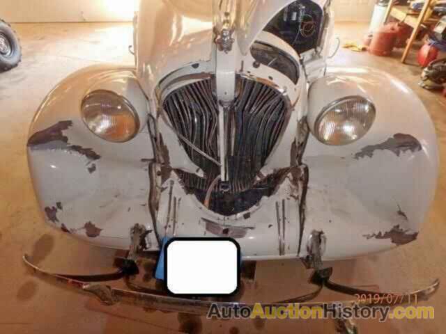 1938 PLYMOUTH DELUX, 