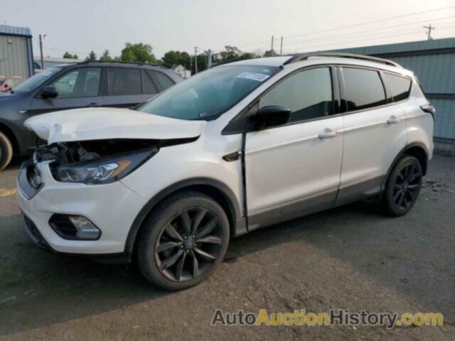 2018 FORD ESCAPE SE, 1FMCU9GD1JUD25681