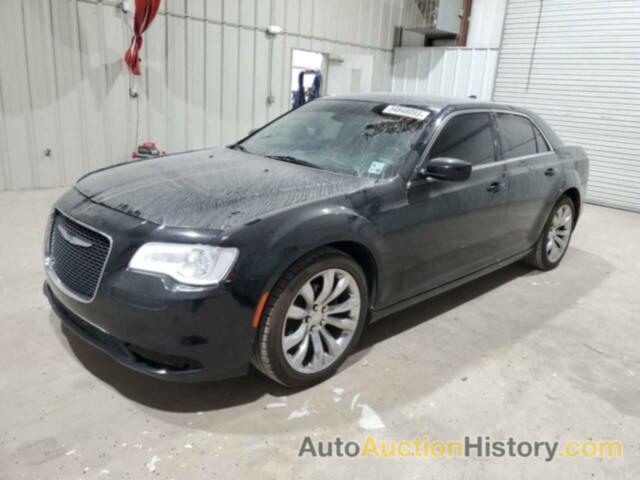 2017 CHRYSLER 300 LIMITED, 2C3CCAAG9HH580155