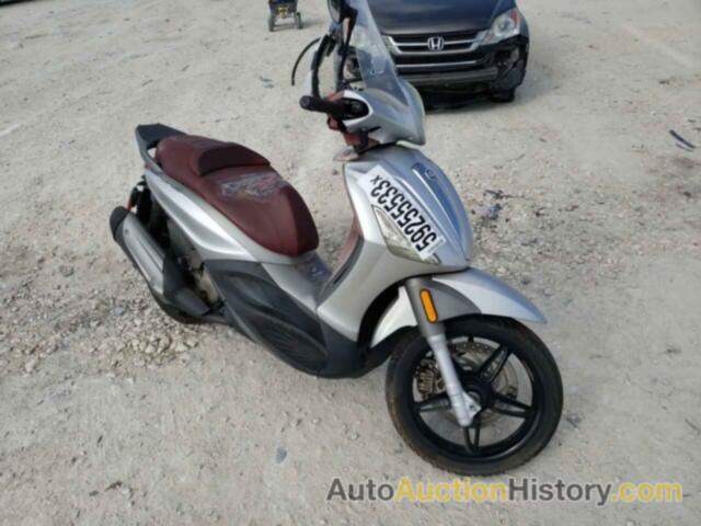 2013 PIAGGIO MOTORCYCLE, ZAPM690T205001091