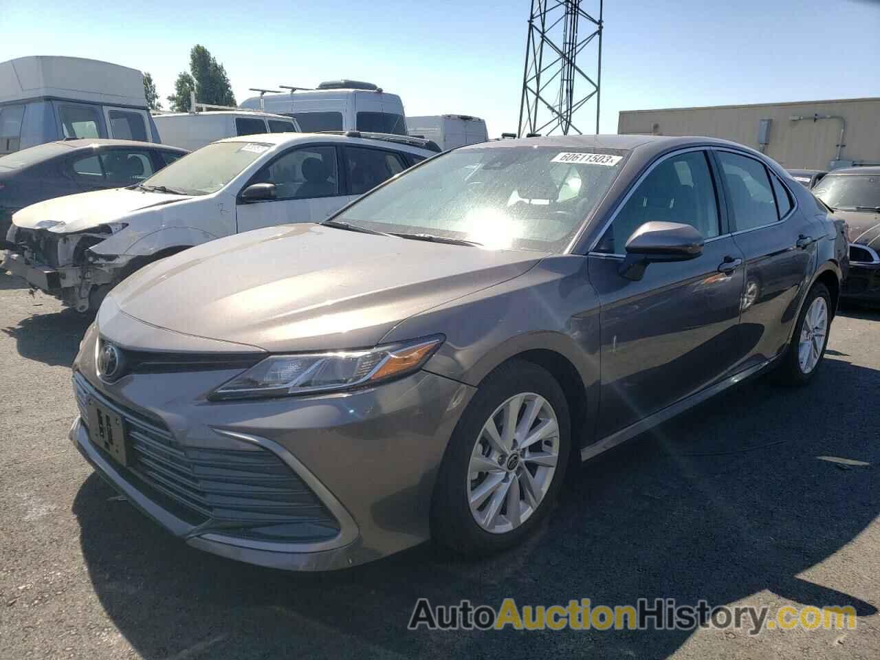 2022 TOYOTA CAMRY LE, 4T1C11AKXNU713242