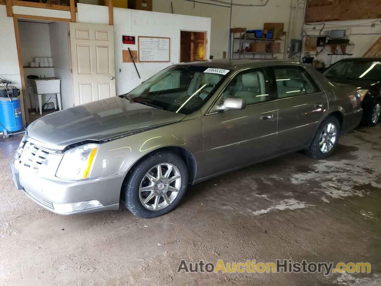 2011 CADILLAC DTS LUXURY COLLECTION, 1G6KD5E68BU112471