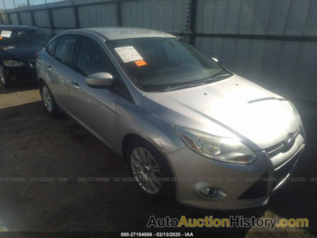 FORD FOCUS SE, 1FAHP3F2XCL107767