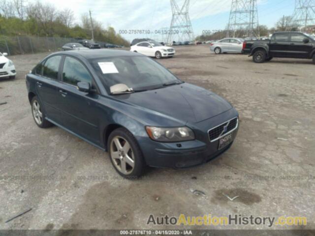 VOLVO S40 T5, YV1MH682752072872
