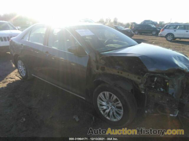 TOYOTA CAMRY SE, 4T4BF1FK0DR286017