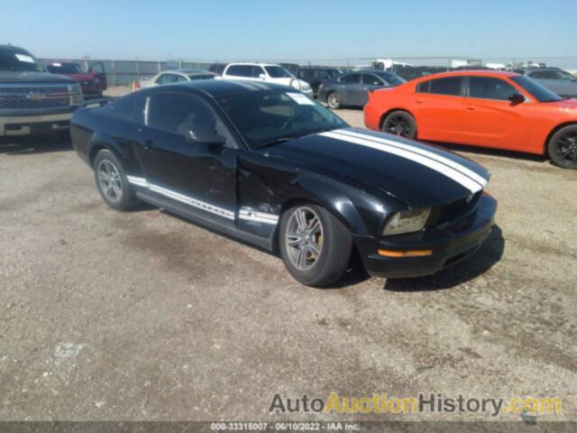 FORD MUSTANG DELUXE/PREMIUM, 1ZVFT80N675281890