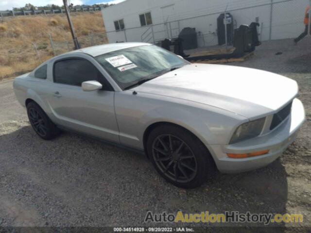 FORD MUSTANG STANDARD/DELUXE/PREMIUM, 1ZVFT80N765192456