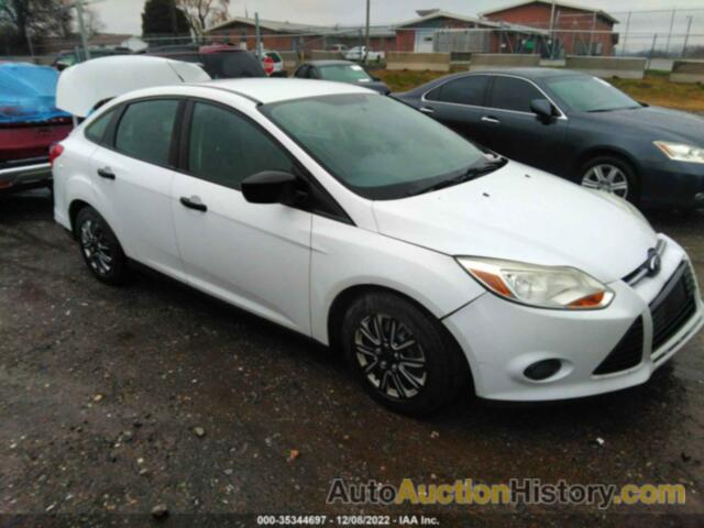 FORD FOCUS S, 1FADP3E25DL275124