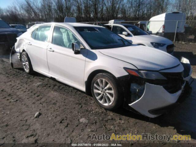 TOYOTA CAMRY LE, 4T1C11AKXNU619541