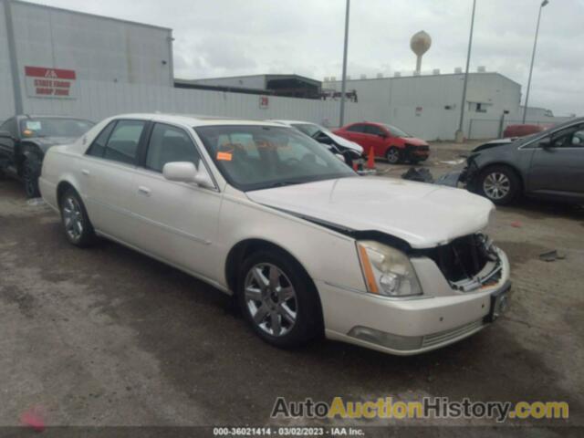 CADILLAC DTS LUXURY COLLECTION, 1G6KD5E69BU121941