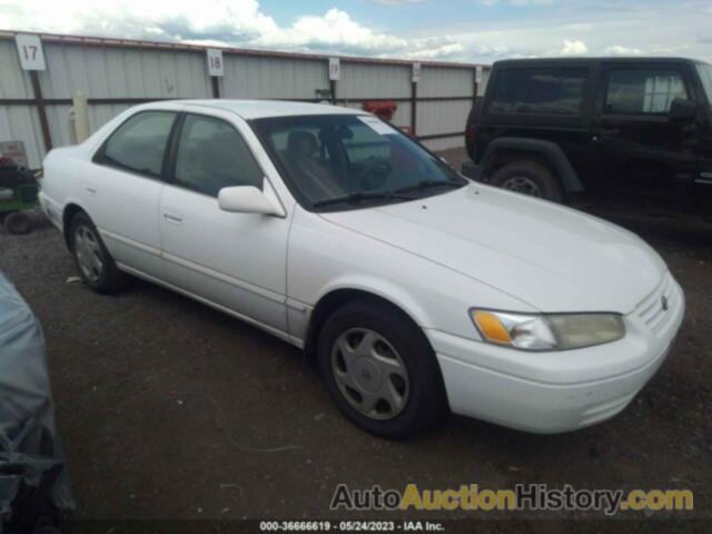 TOYOTA CAMRY LE/XLE, JT2BF22K6V0073455