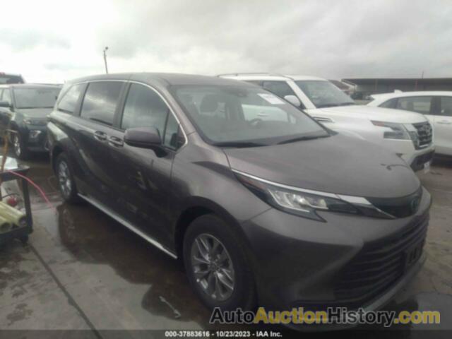 TOYOTA SIENNA LE, 5TDKRKEC4PS153887