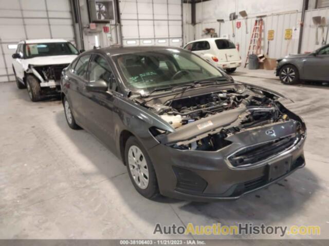 FORD FUSION S, 3FA6P0G78KR133641