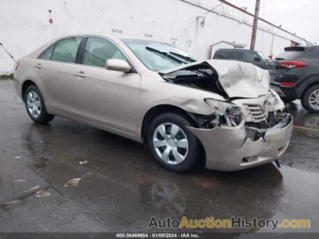 TOYOTA CAMRY LE, 4T1BE46KX7U136175