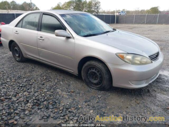 TOYOTA CAMRY LE, 4T1BE32KX6U644340