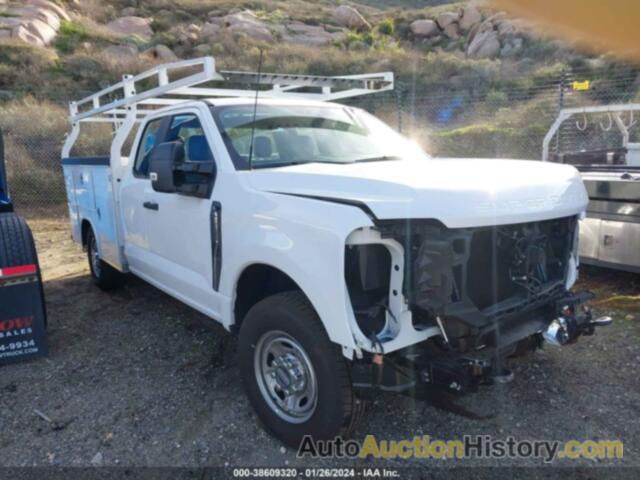 FORD F-250, 1FT7X2AA4PED77179