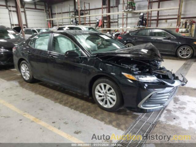 TOYOTA CAMRY LE, 4T1C11BK1PU106647
