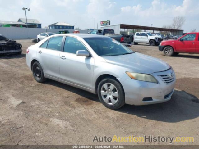 TOYOTA CAMRY LE, 4T1BE46KX8U227044